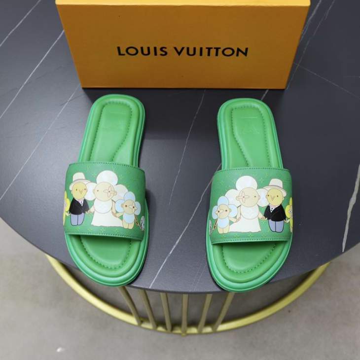 Picture of Louis Vuitton Slippers _SKULVsz38-45mnf06211255